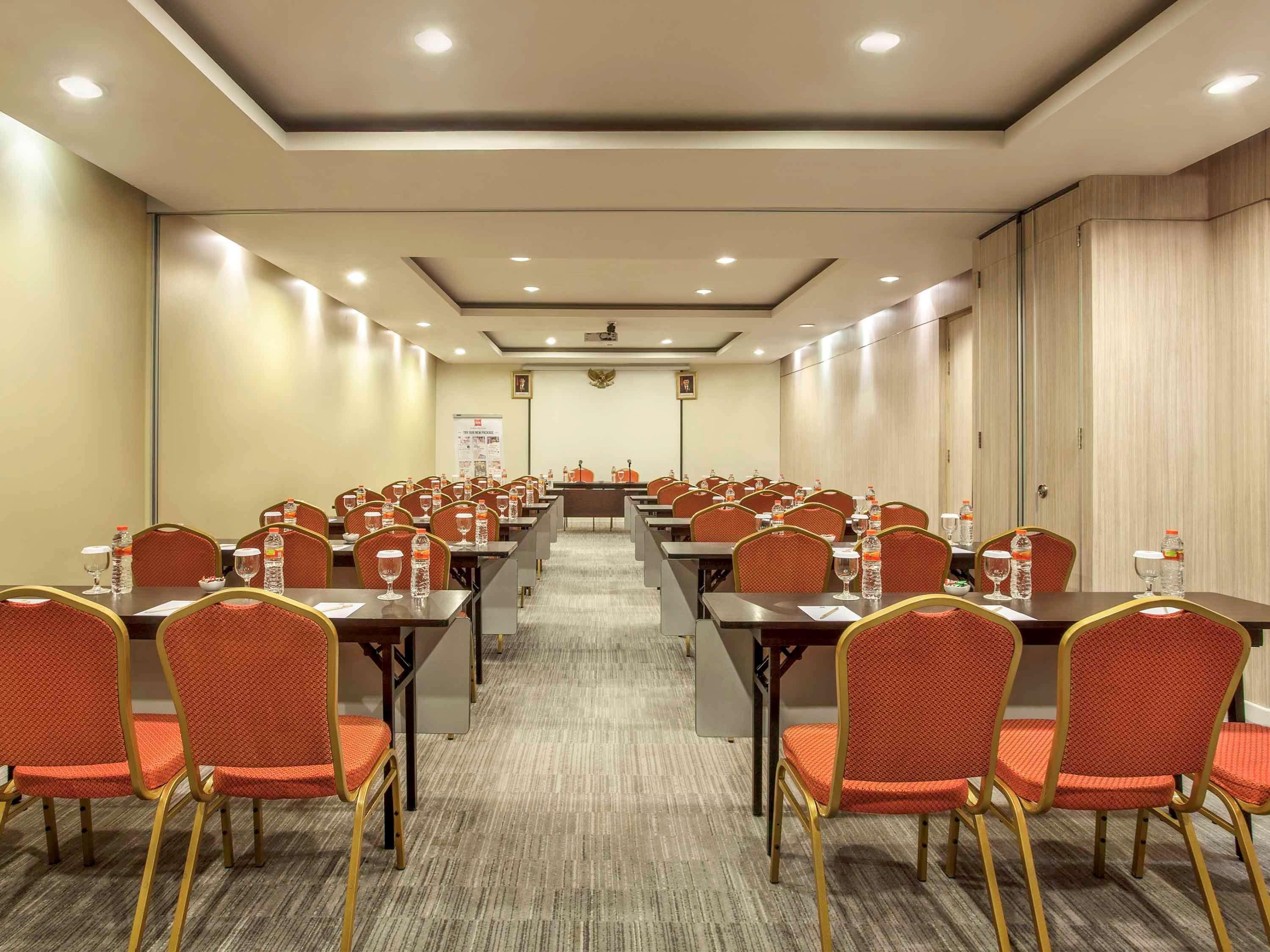 Ibis Surabaya City Center Eksteriør bilde
