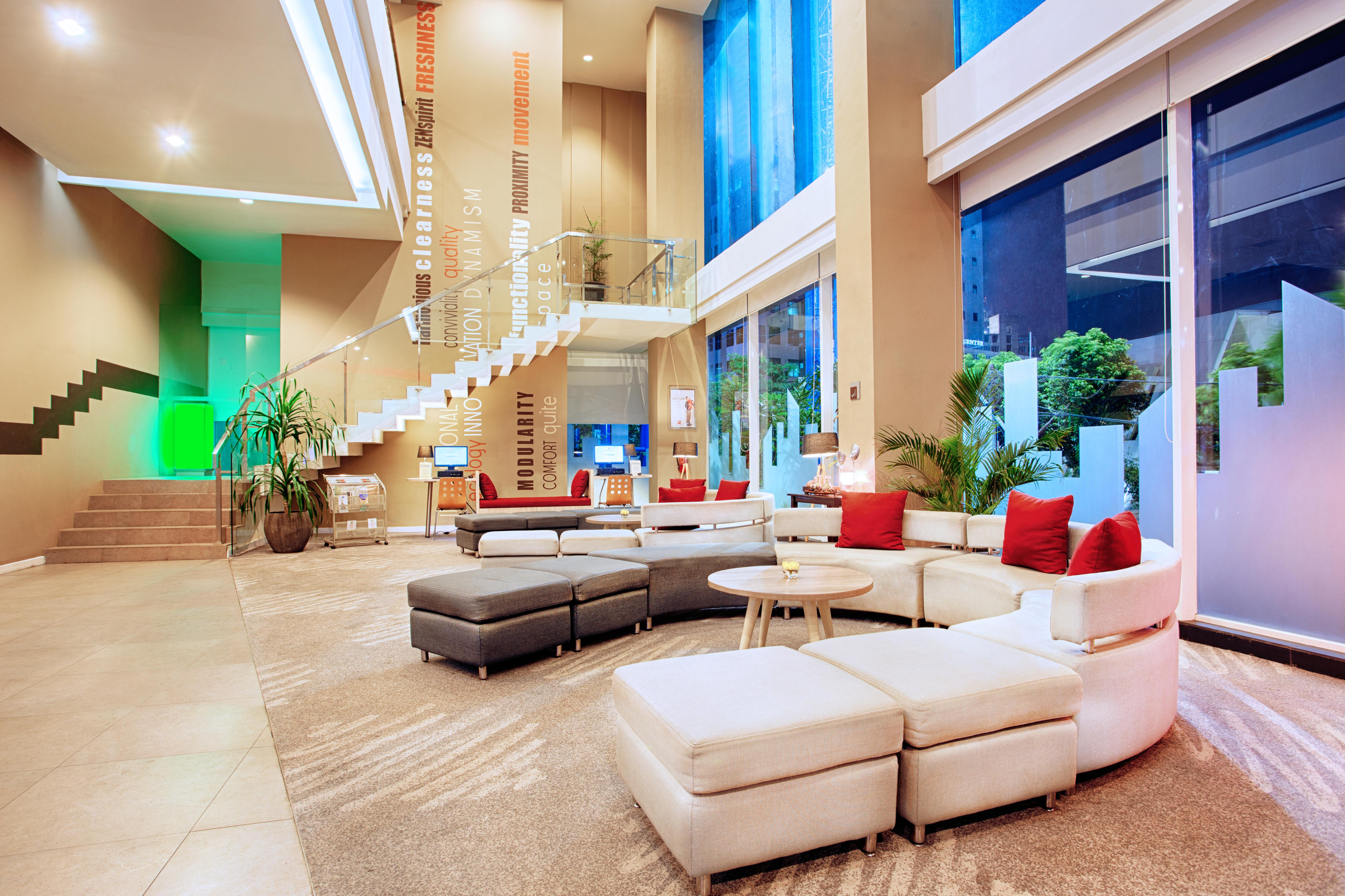 Ibis Surabaya City Center Eksteriør bilde