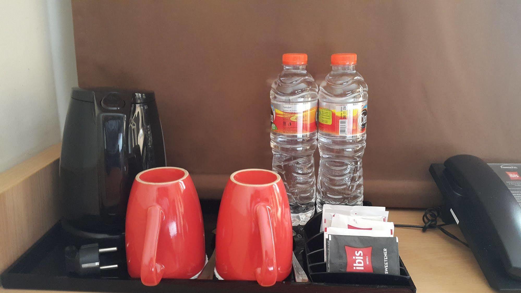 Ibis Surabaya City Center Eksteriør bilde