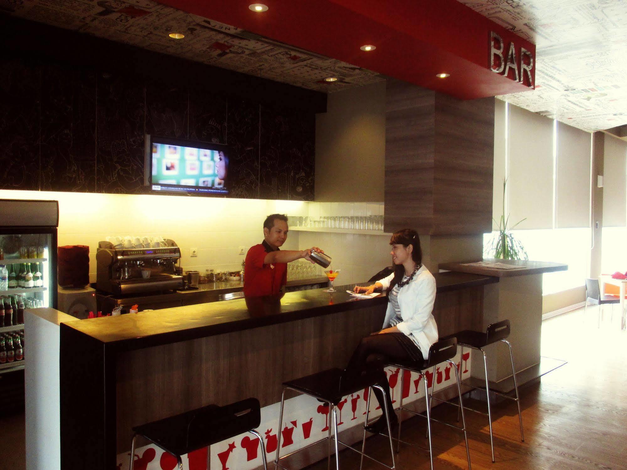 Ibis Surabaya City Center Eksteriør bilde